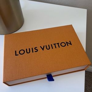 Louis Vuitton box